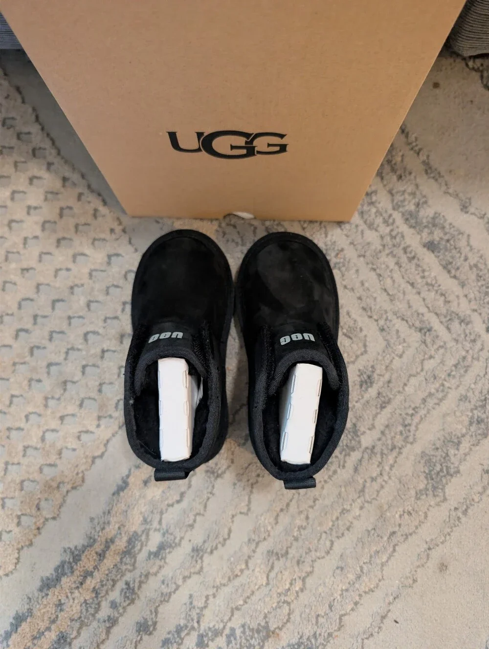 NWT UGG Boots. Neumel Little Kid Size 11 Black EZ On Velcro Warm Winter Boots